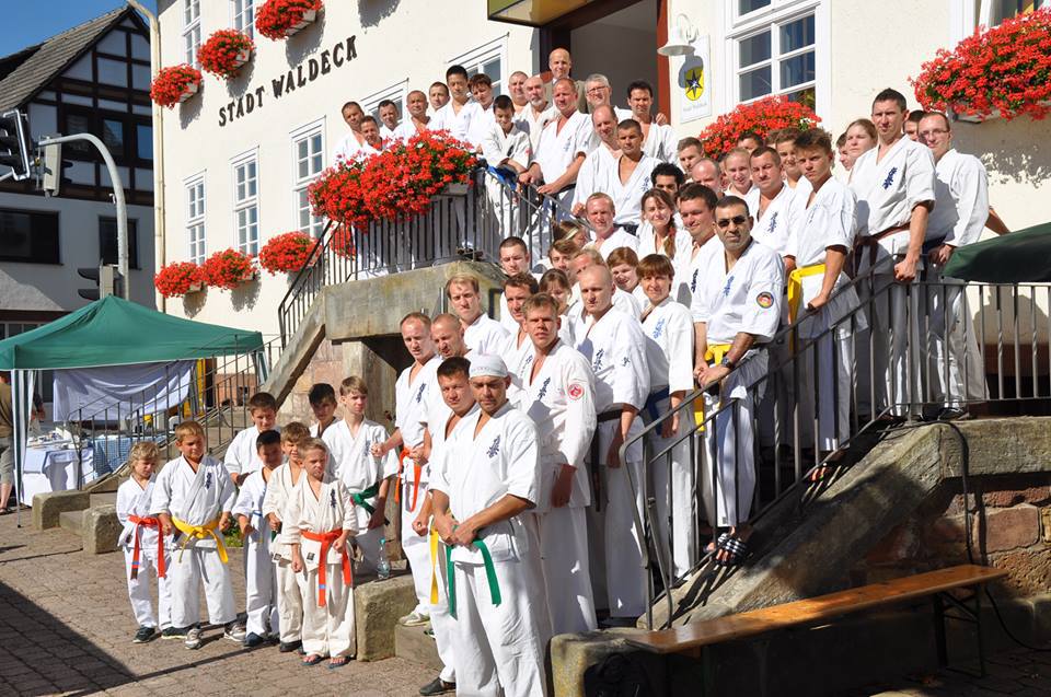 995992_656905034319699_782477402_n